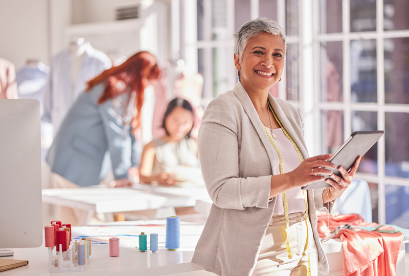Diseñador de moda, profesión para gente creativa. Diseñador de moda, profesión para gente creativa.